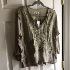 Anthropologie TINY embroidered peasant blouse